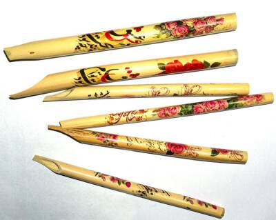 Çiçek Motifli Kamış Kalem