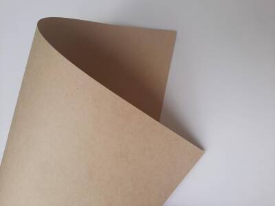 Kraft Bristol Paper 280 g 25x35 cm (1)